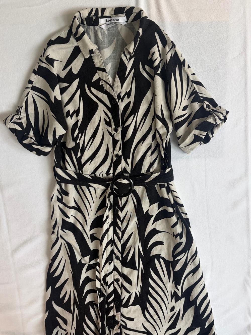 bebe Black and White Tropical Print Belted Shirt Dress